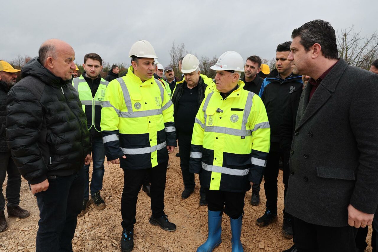 Bursa’nın bu mahallesinde yılların sorunu tarih oluyor Bursa’nın bu mahallesinde yılların sorunu tarih oluyor