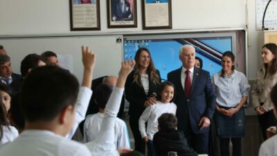 Bursa’da arkadaşlarına söz verdi, Başkan Bozbey’i sınıfa getirdi