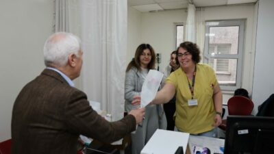 Başkan Bozbey’den sağlık çalışanlarına ziyaret
