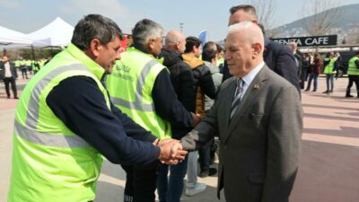 Bursa Büyükşehir ailesi bayramlaştı