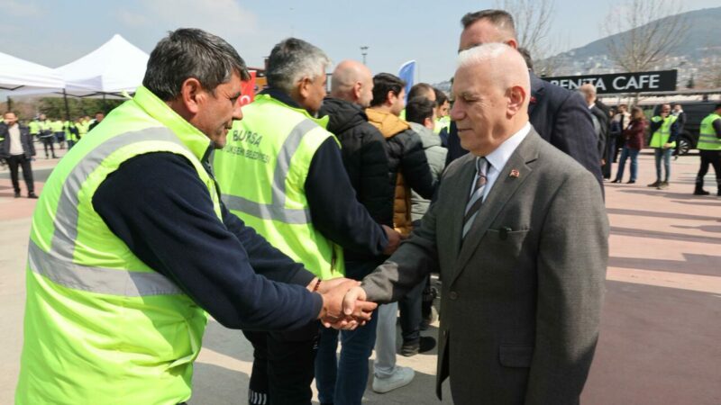 Bursa Büyükşehir ailesi bayramlaştı