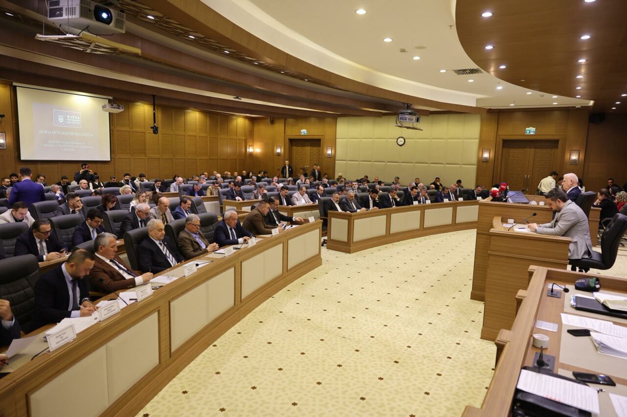 Büyükşehir Meclisi’ndeki gerilim Bursa’daki projeleri etkiler mi?