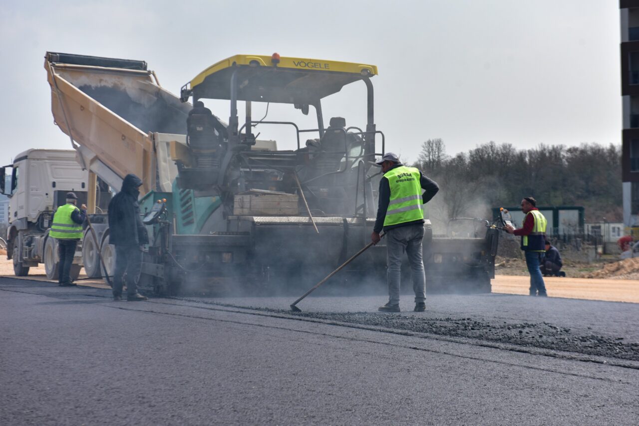 Bursa’da 3 mahalleye yeni yollar