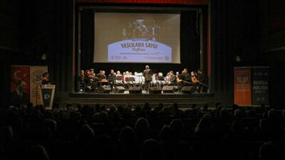 Bursa’da renkli görüntüler! Sergi ve konser bir arada