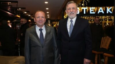 Bursa sanayisinden Türkiye’ye örnek fotoğraf! Rakipler ama dostlar…