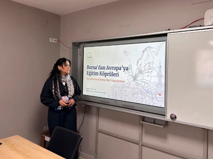 4. YAZI iCiN ULUSLARARASI KARDES OKUL PROJESi BURSADAN AVRUPAYA EGiTiM KOPRULERi