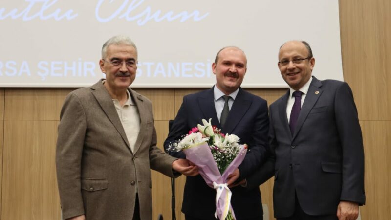 Bursa Şehir Hastanesi’nde görkemli kutlama Bursa Şehir Hastanesi'nde 14 Mart Tıp Bayramı, Vali Erol Ayyıldız,