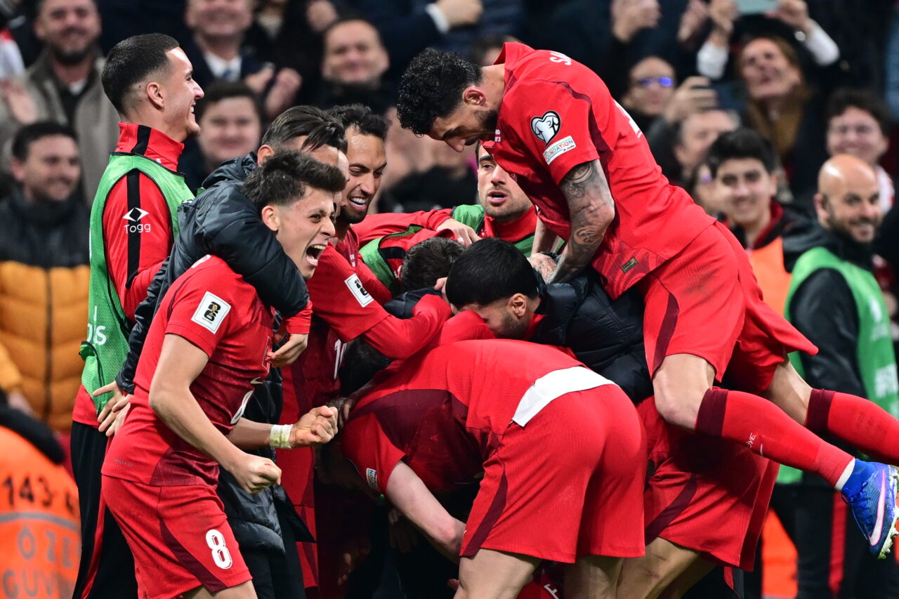 A Milli Takımımız Dünya Kupası yolunu yarıladı! Romanya’ya tek gol…