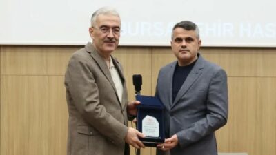 Bursa’da rekor kıran doktor! Tam 3.766 ameliyat yaptı…