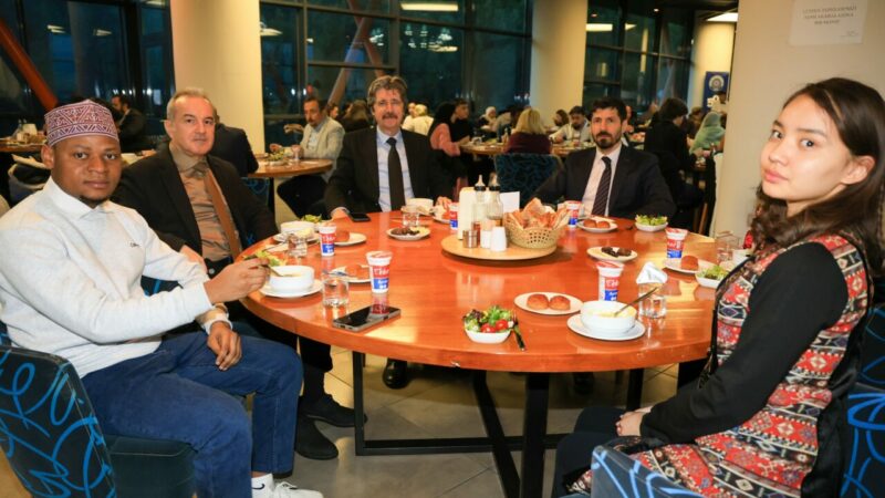 Bursa Uludağ Üniversitesi’nde gönül coğrafyası iftarda buluştu Bursa Uludağ Üniversitesi Türkçe Öğretim Uygulama ve Araştırma Merkezi (ULUTÖMER)