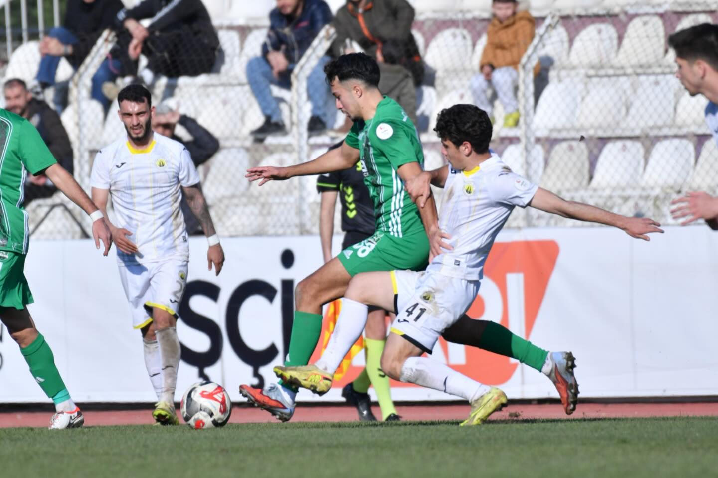 Bursa’nın 3.lig ekibi fren yaptı! Bursa’nın 3.lig ekibi fren yaptı!