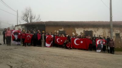 Nilüfer’de 18 Mart’a yakışır yürüyüş