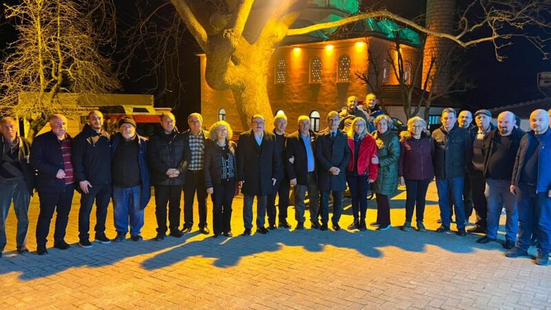Erten Kayan’dan Gemlik’in Fevziye köyünde anlamlı iftar Tan Okulları Yönetim Kurulu Başkanı Erten Kayan, kendi köyü Gemlik’e