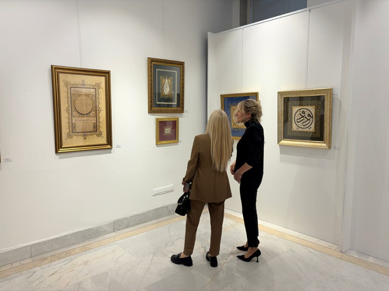 Bursa’da ‘Zer-i Nâb’ sergisi sanatseverlerle buluştu