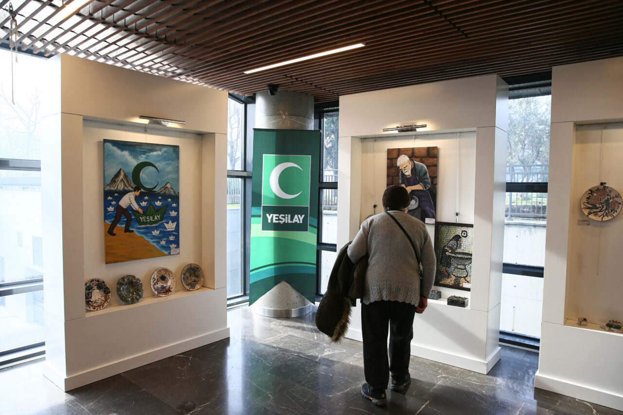 Bursa’da bağımlılıkla mücadele edenlerden karma sanat sergisi Bursa’da bağımlılıkla mücadele edenlerden karma sanat sergisi