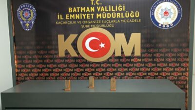 Kulüp başkanı 2,5 kilo altınla yakalandı