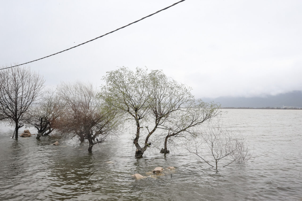 Bursa'daki 'Küçük Venedik' sular altında 1 aa 20260330 40967091 40967068 bursada2gunduretkiliolansaganaksonucuuluabatgolununsuseviyesiyukseldi