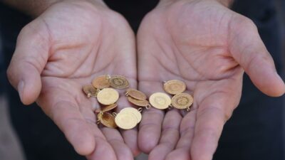 Bursa’da altın krizi! Çeyrek ve gram altın yarım saatte tükendi…