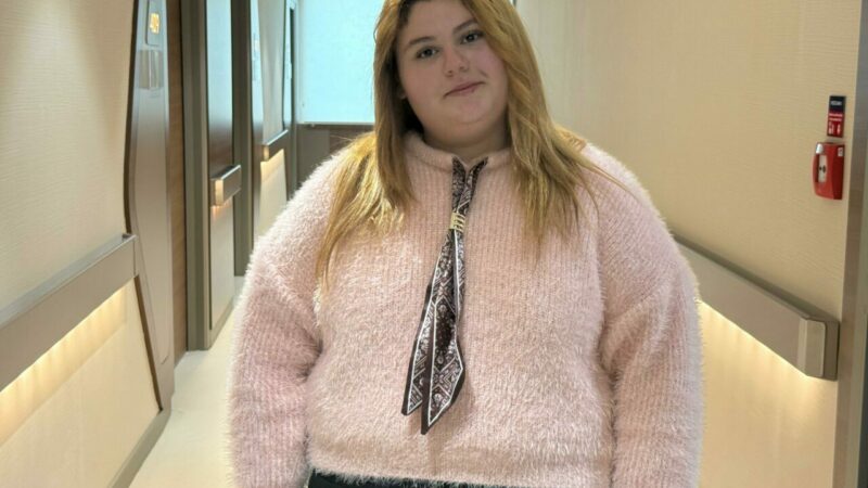 Ankara'da 9'uncu sınıf öğrencisi Rabia Tammiş (14), çocukluk obezitesi nedeniyle