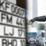 Bursa Şoförler Odası Başkanı Çakır’dan APP plaka gerçekleri! Bu haberi izlemeden plakanızı değiştirmeyin…