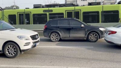 Bursa’nın en işlek caddesinde şaka gibi olay!