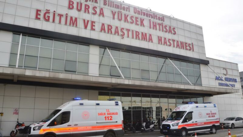 Bursa’da kanser taraması çağrısı Kolorektal kanser, tarama programları sayesinde erken teşhis ediliyor. Hastalığın erken