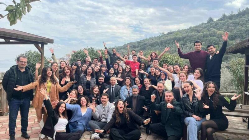 Bursa Uludağ Üniversitesi (BUÜ) Güzel Sanatlar Fakültesi 27 Mart Dünya