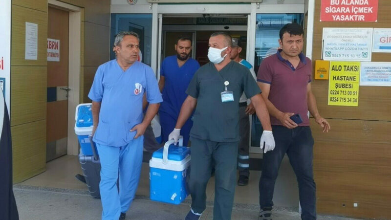 Bursa’da 4 kişiye umut oldu Bursa’nın İnegöl ilçesinde tedavi gördüğü hastanede hayatını kaybeden 62 yaşındaki