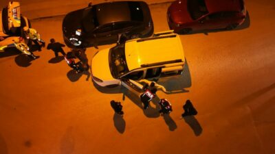 Bursa’da araçlar didik didik arandı! Caddeler kontrol altına alındı…