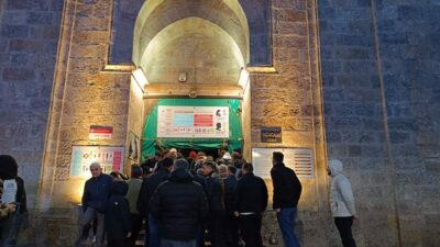 Bursa’da, bayram namazında yoğunluk: Ulu Camii doldu taştı!