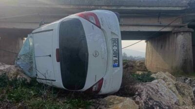 Bursa’da feci kaza! Köprüden uçtu…