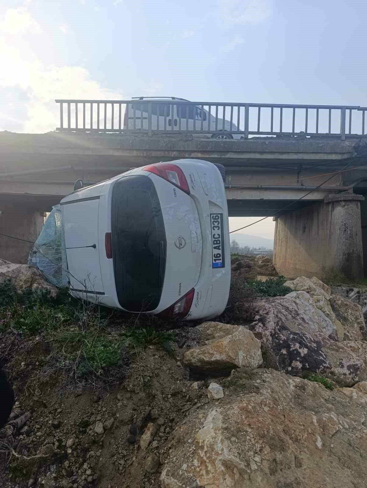 Bursa’da feci kaza! Köprüden uçtu…