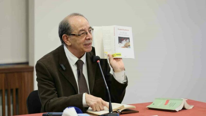 Bursa Büyükşehir Belediyesi’nin ‘Kültür Fabrikası’ etkinlikleri kapsamında düzenlediği felsefe söyleşisinde,