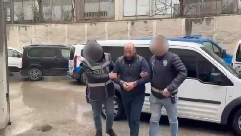 Bursa’da kaçak silah atölyesine operasyon! Bursa’da kaçak silah atölyesine operasyon!