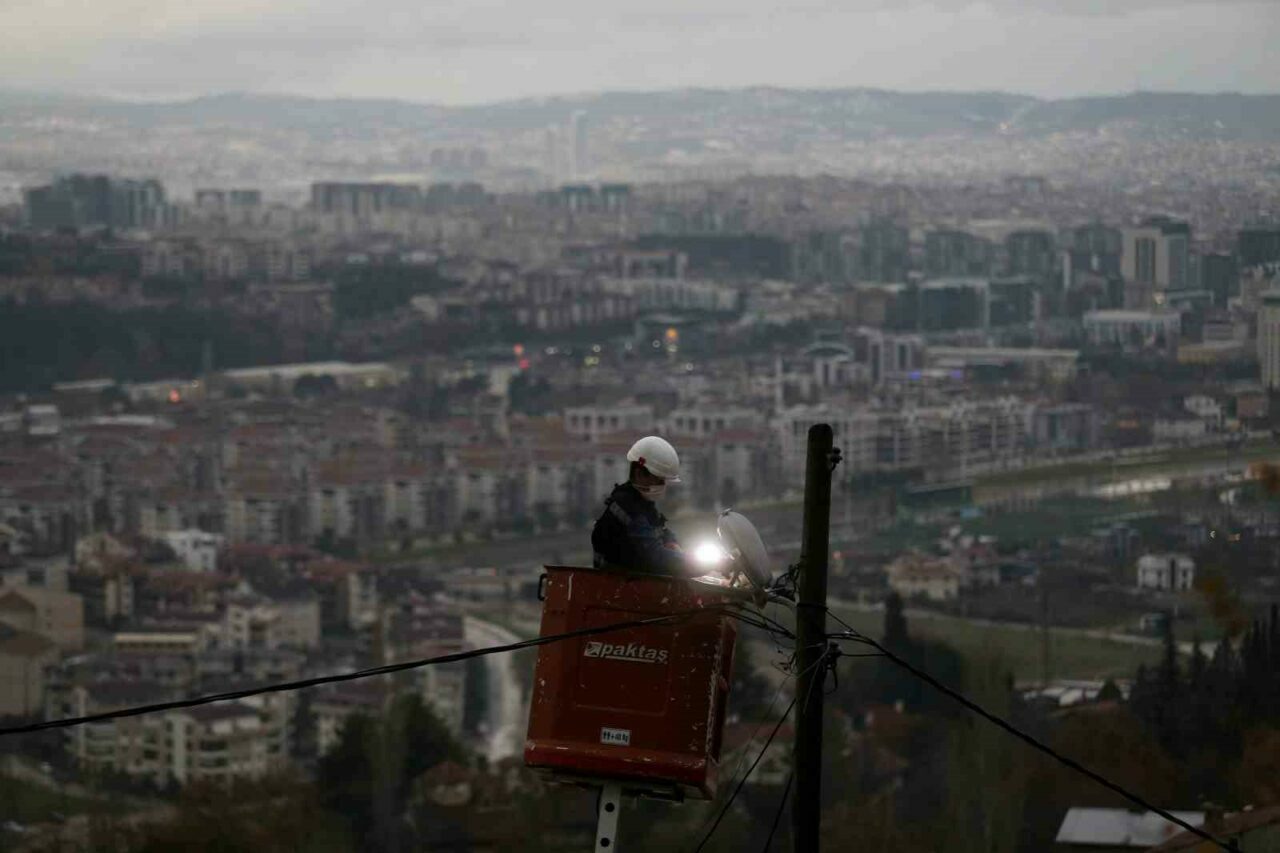 Bursa’da kesintisiz enerji için UEDAŞ’tan bayram mesaisi