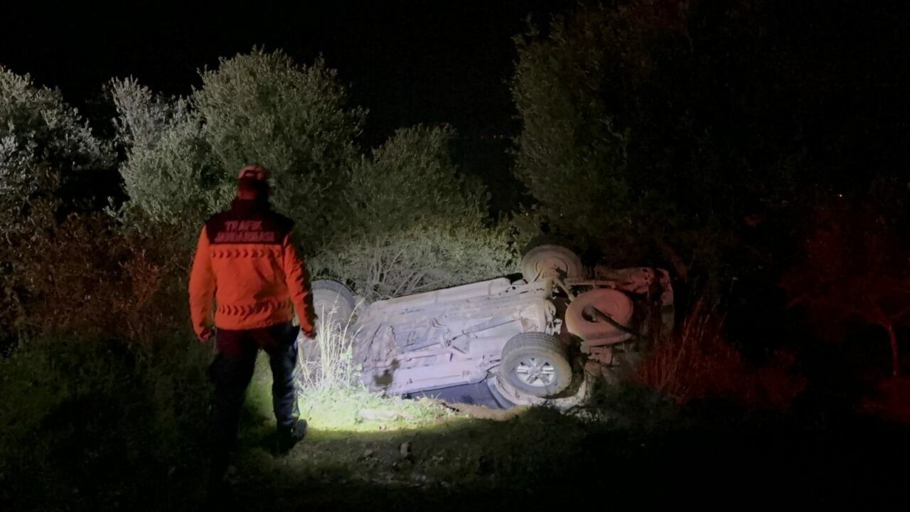 Bursa’da korkunç kaza: Otomobiliyle uçtu, yara bile almadı Bursa’da korkunç kaza: Otomobiliyle uçtu, yara bile almadı