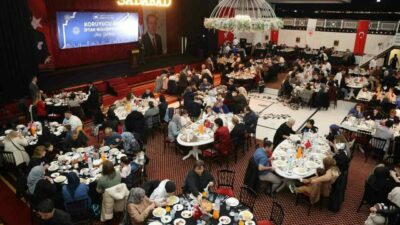 Bursa’da koruyucu aileler iftar sofrasında buluştu
