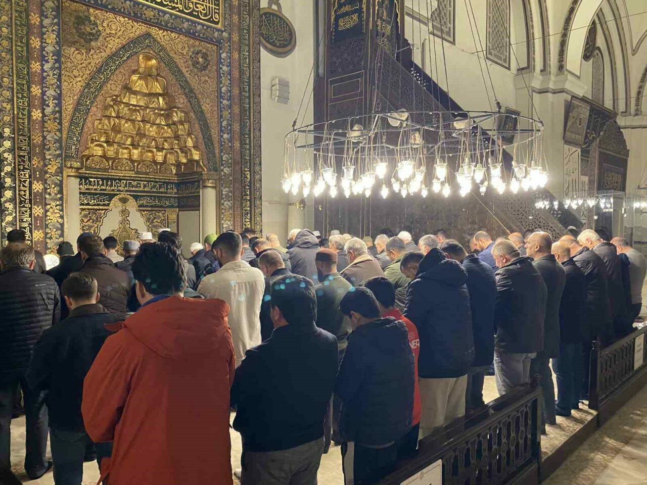 Bursa’da Muhsin Yazıcıoğlu anması: Ulucami’de mevlid okutuldu, helva dağıtıldı