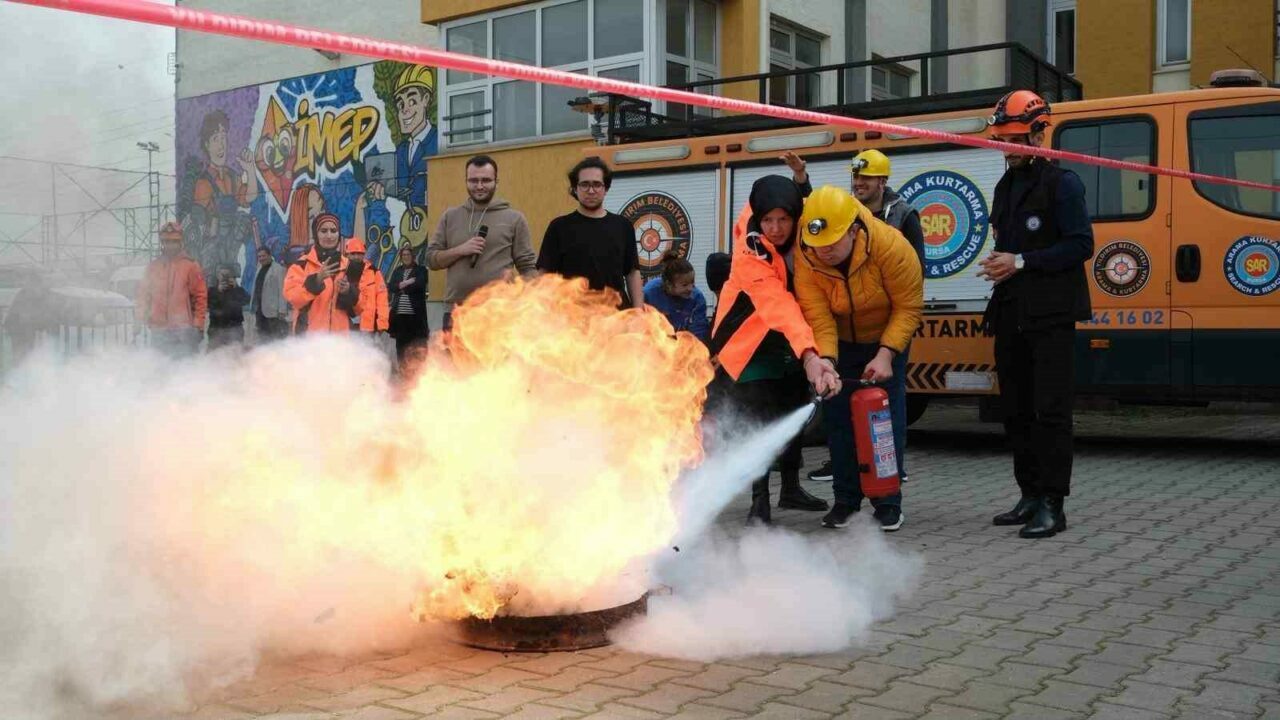Bursa’da nefes kesen tatbikat