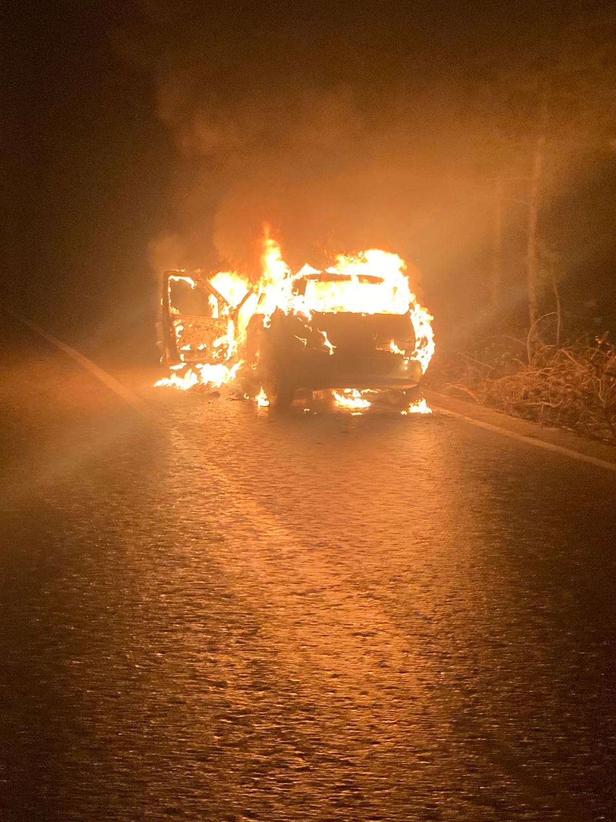 bursada otomobil alev topuna dondu 3e8d4d97cb6b