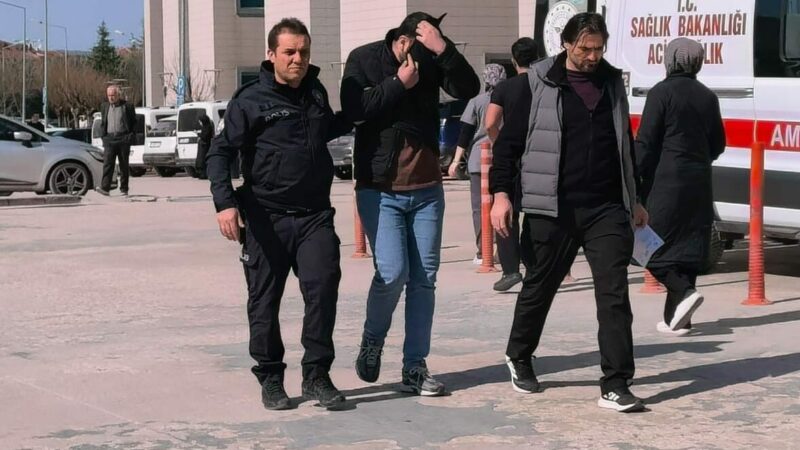 Bursa’da Öykü’nün öldüğü kazayla ilgili flaş gelişme Bursa’nın İnegöl ilçesinde Öykü Durgut’un hayatını kaybettiği, dedesi Piri ile