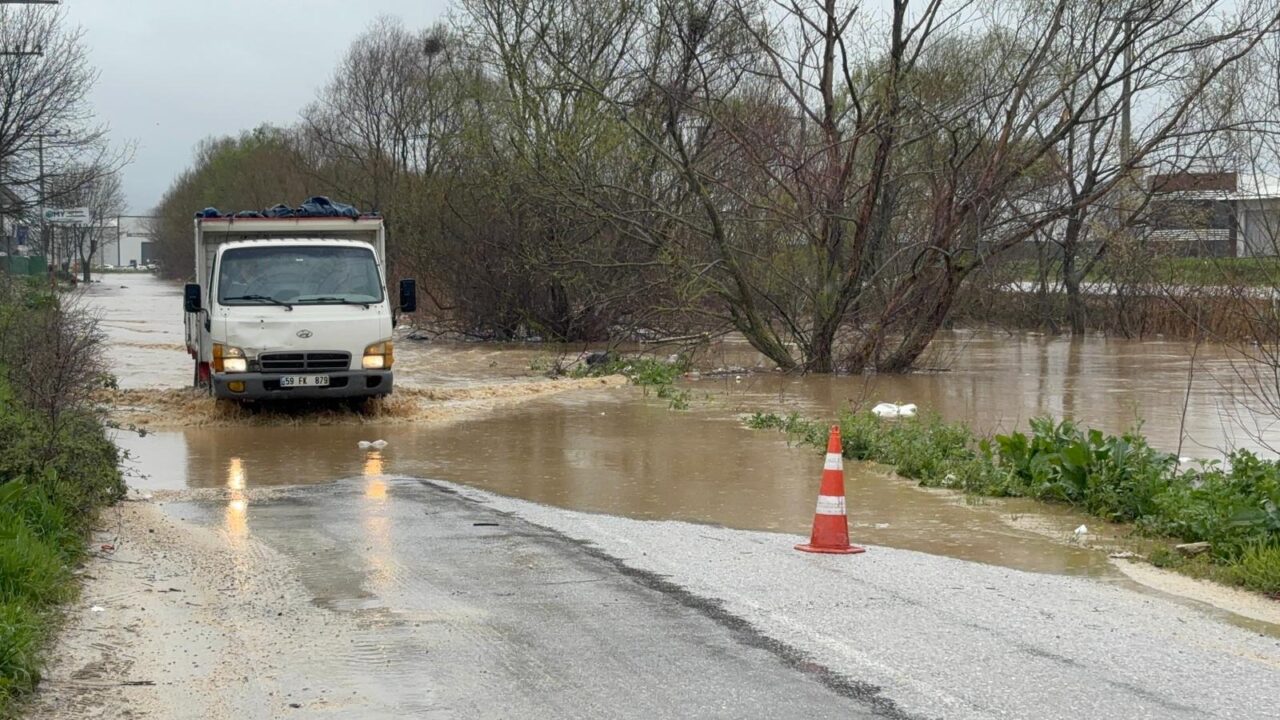 bursada saganak ve firtina 2 5faedfe5a1f3