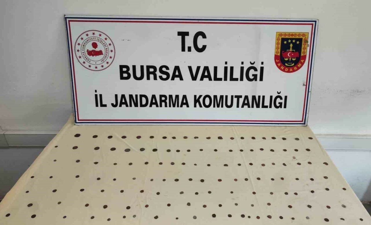 bursada tarihi eser operasyonu 137 adedi ele gecirildi 4c53c0c5cc24