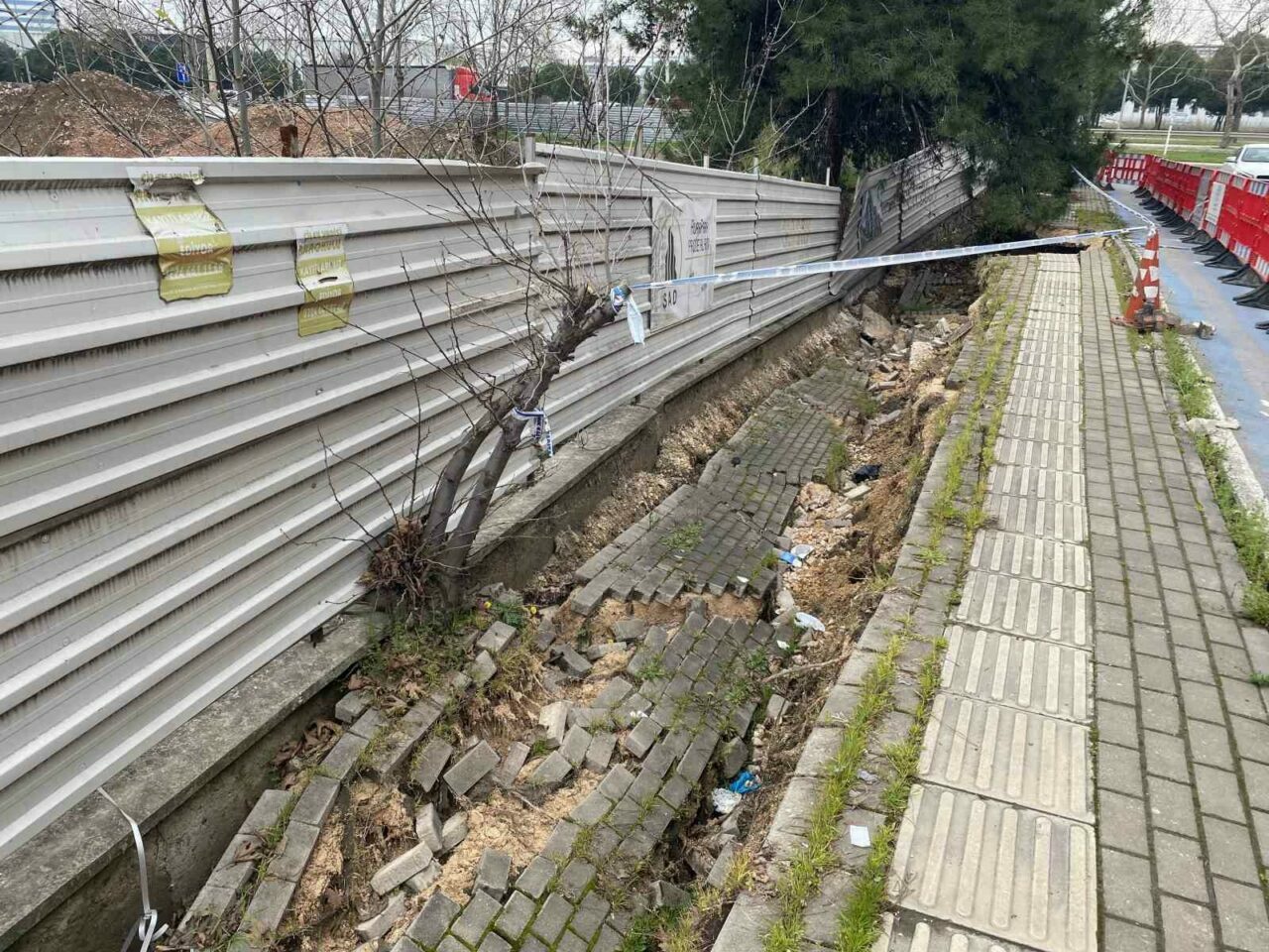 Bursa’da o yol çöktü! Kentsel dönüşüm yapılıyordu…