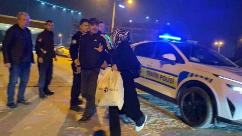 Bursa’da yüksek sesle seyreden araç trafikten men edildi! Bursa’nın İnegöl ilçesinde yüksek sesle seyreden aracın sürücüsüne polis ekiplerince