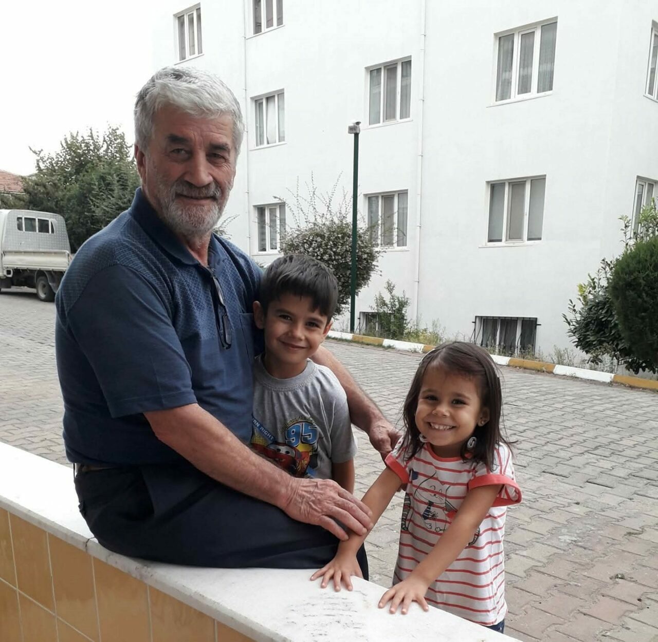 Bursa’daki feci kaza: Torunun ardından dede de kurtarılamadı Bursa’daki feci kaza: Torunun ardından dede de kurtarılamadı