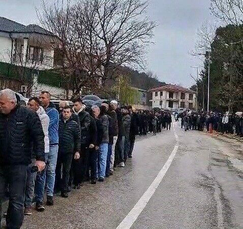 Bursa’nın İnegöl ilçesine bağlı kırsal Cerrah Mahallesi’nde vatandaşlar, geleneksel hale