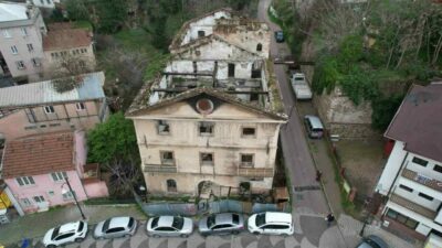 Bursa’nın tarihi mirasına alev darbesi: 156 yıllık bina böyle yandı