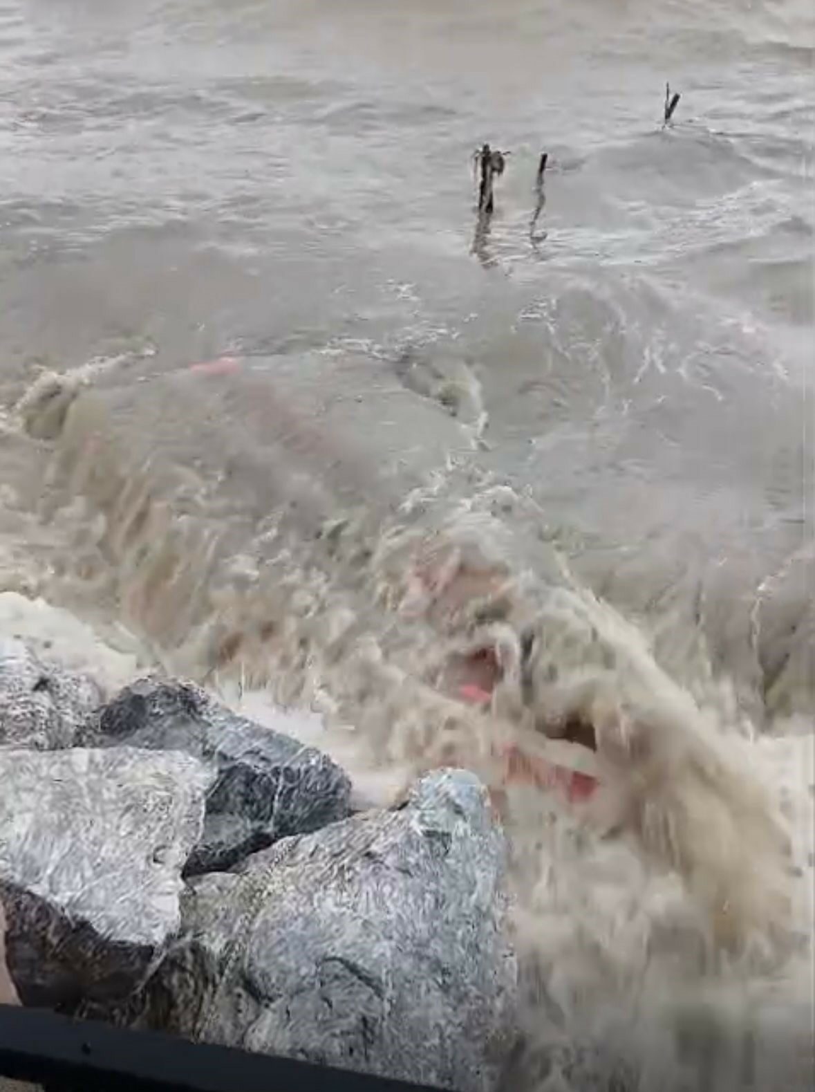 bursanin turistik ilcesini lodos vurdu 091994e5cf52