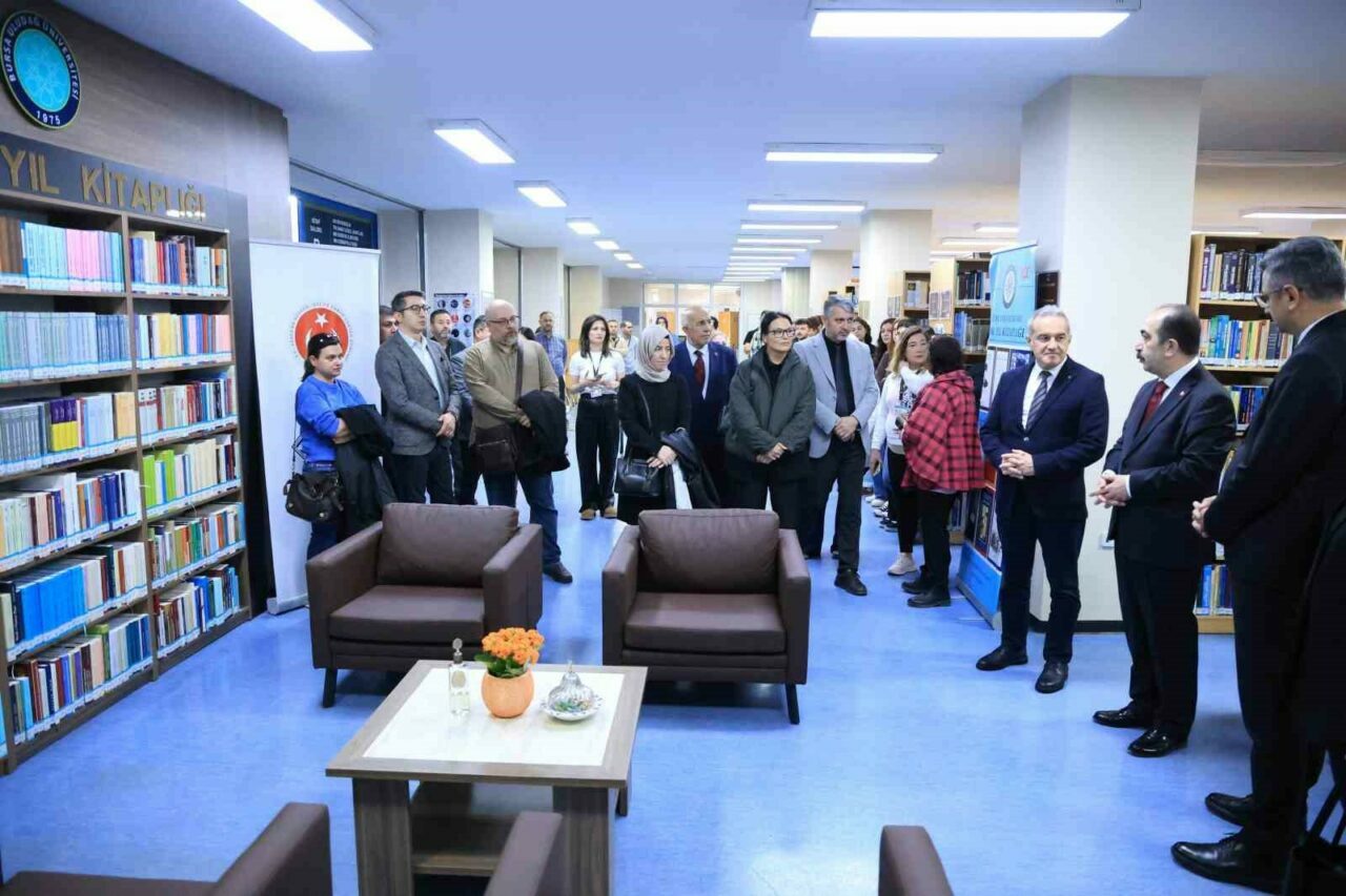 buude turk tarih kurumu 100 yil kitapligi kuruldu bb2ee7ff7519